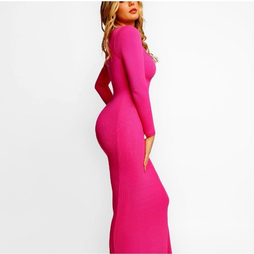 Boston Proper Fuchsia Ruched Long Sleeve Body-con Maxi Dress